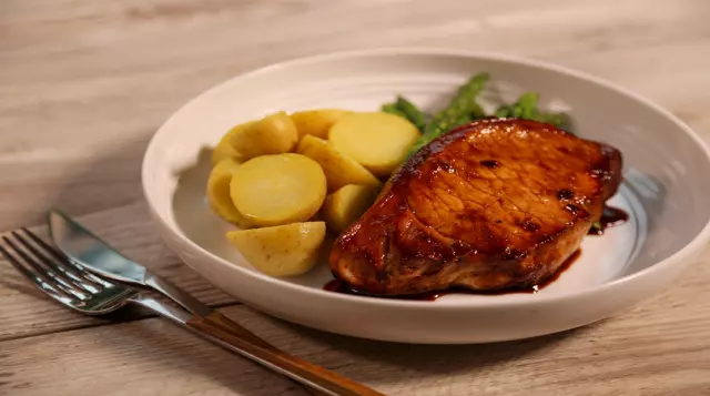 Glazed Pork Chop with Baby Potatoes